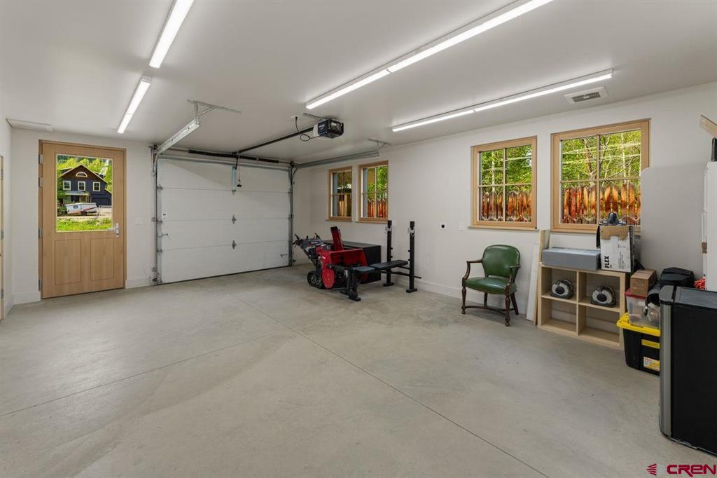 722 Butte Avenue Property Photo 37