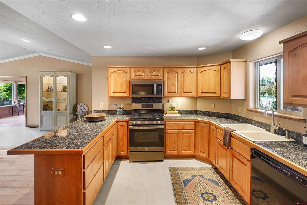716 Lupine Drive Property Photo 12