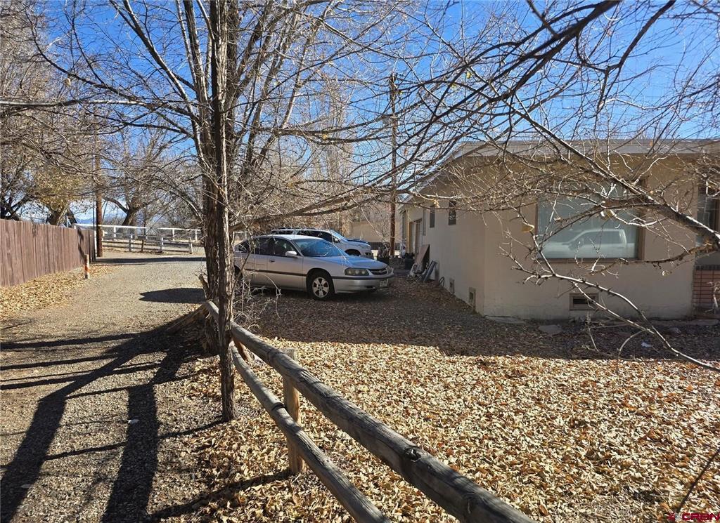 80 -b El Rio Drive Property Photo 3