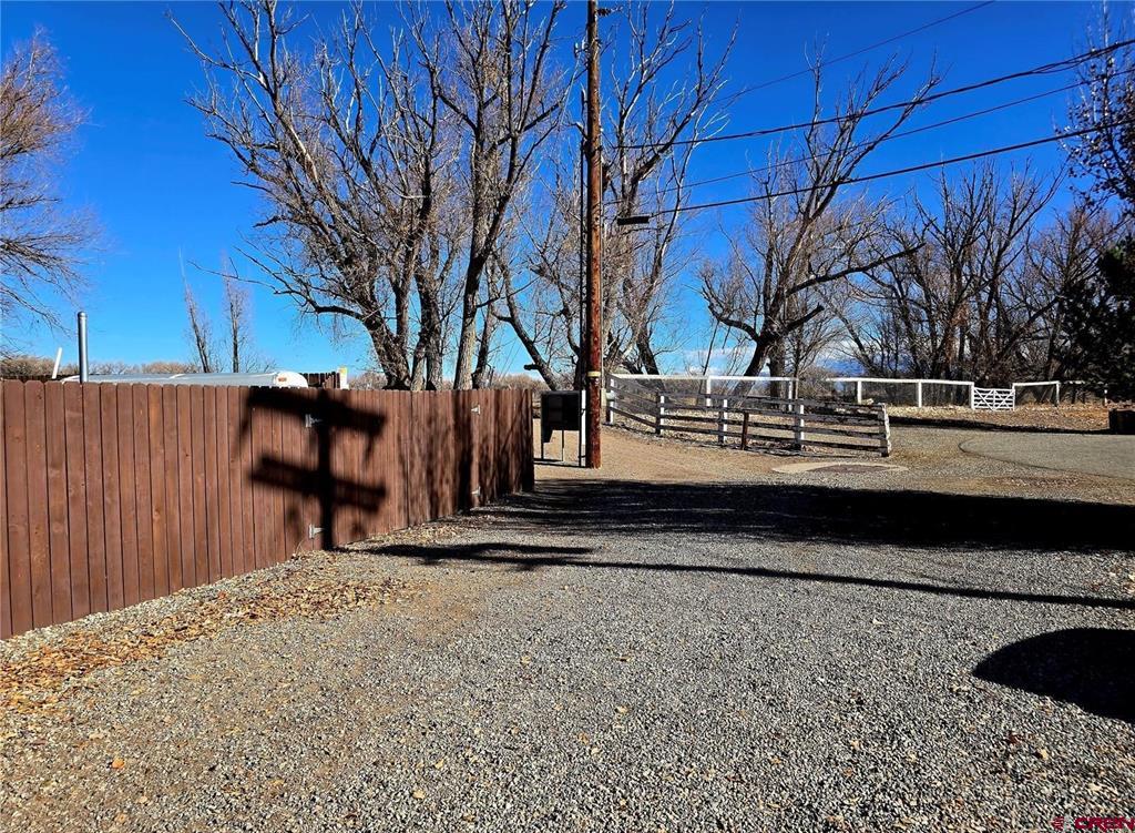 80 -b El Rio Drive Property Photo 4