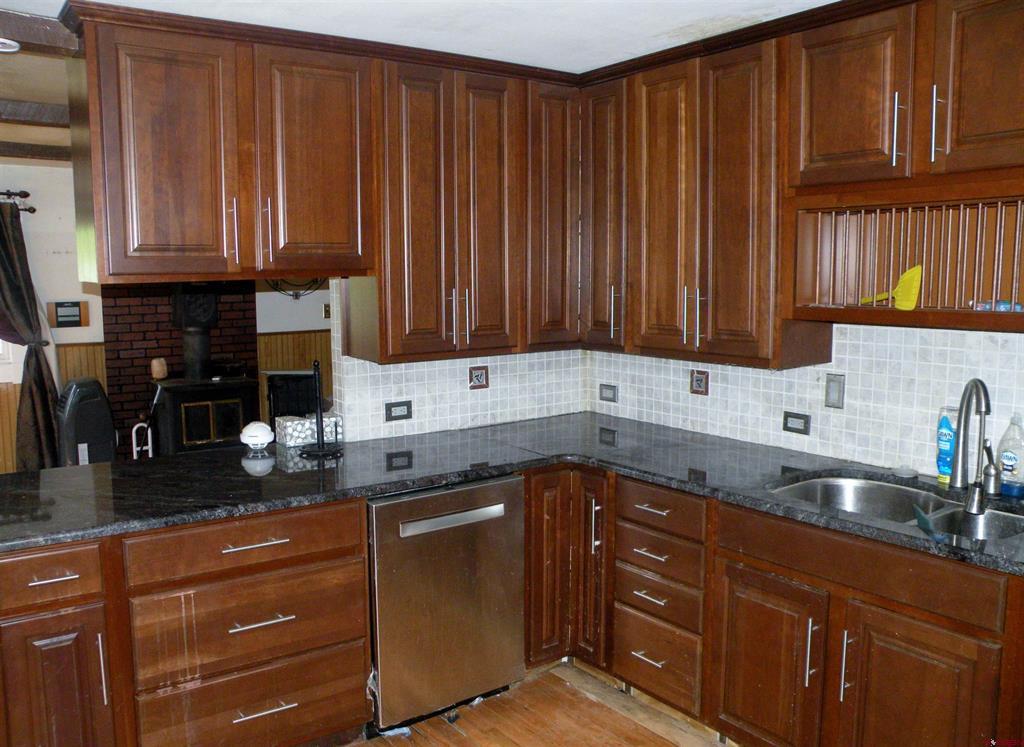 334 Fox Street Property Photo 14