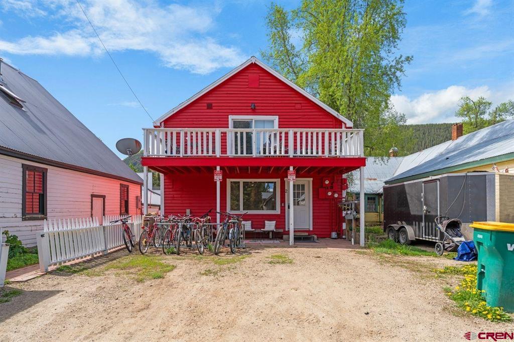 327 Elk Avenue Property Photo 27