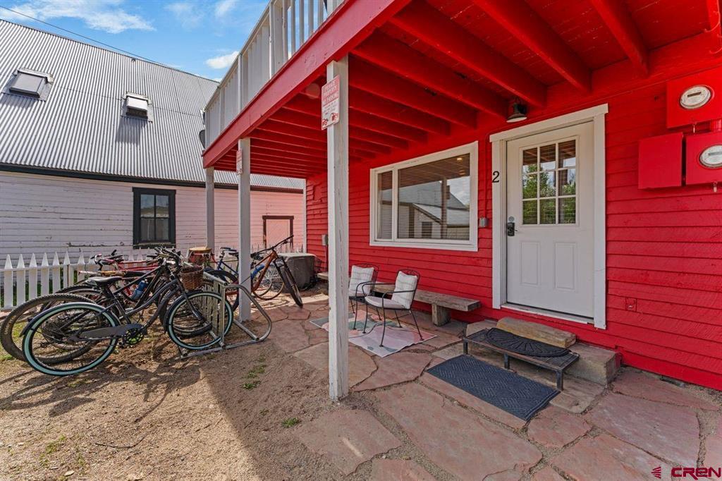 327 Elk Avenue Property Photo 28