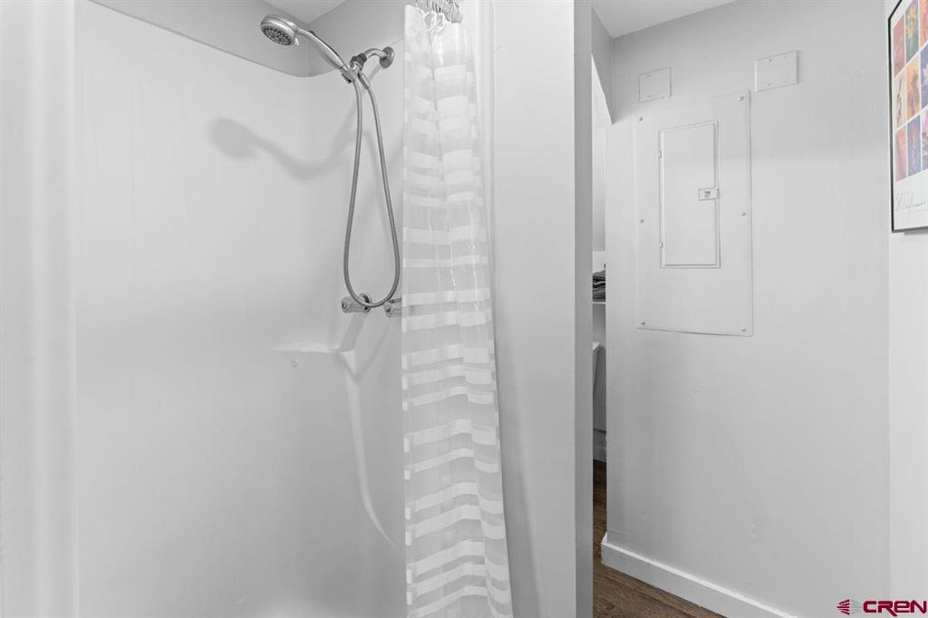 327 Elk Avenue Property Photo 33