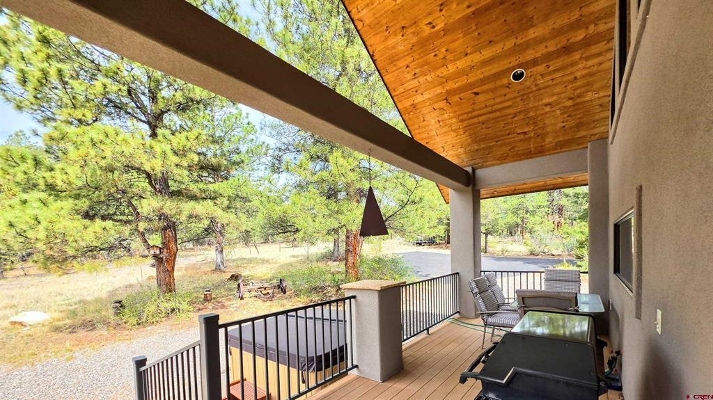 23 Bear Cub Hollow Property Photo 12