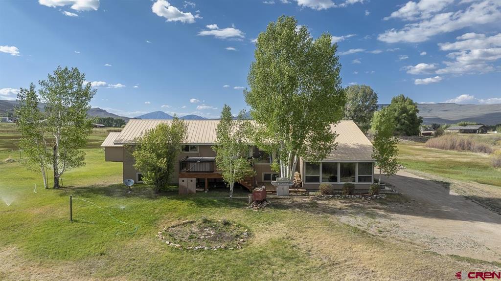 593 Chekwa Trail Property Photo 3