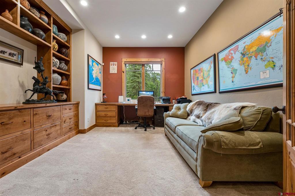 696 Irongate Way Property Photo 18