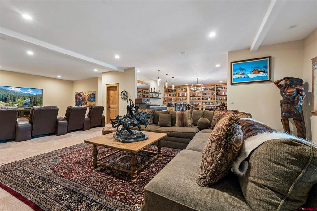 696 Irongate Way Property Photo 40