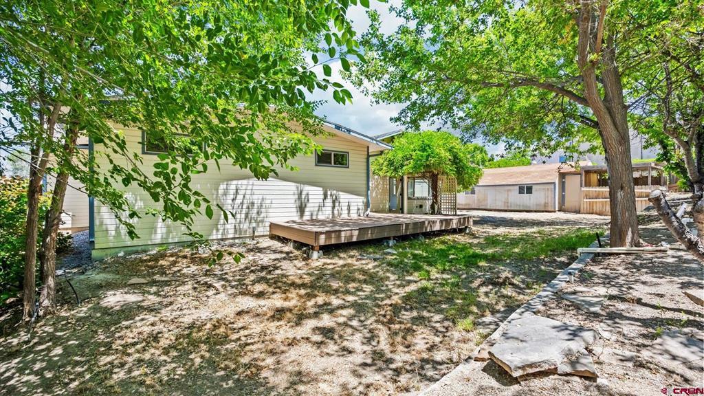 715 Ivanhoe Way Property Photo 29