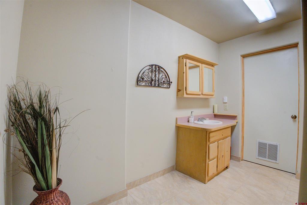 22940 Road K.3 Property Photo 8