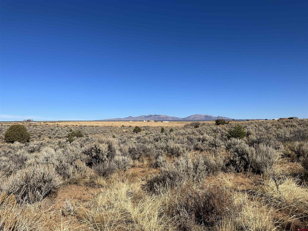 888 Crystal Acres Property Photo 4