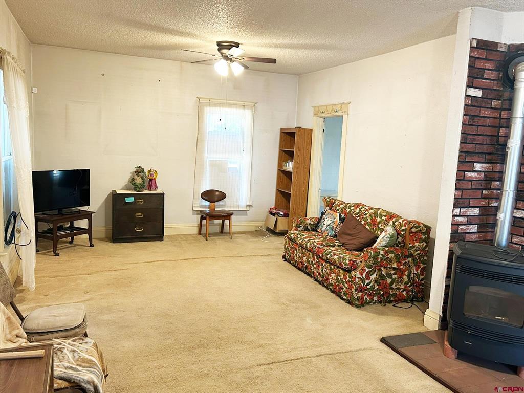 400 7th Street Property Photo 7