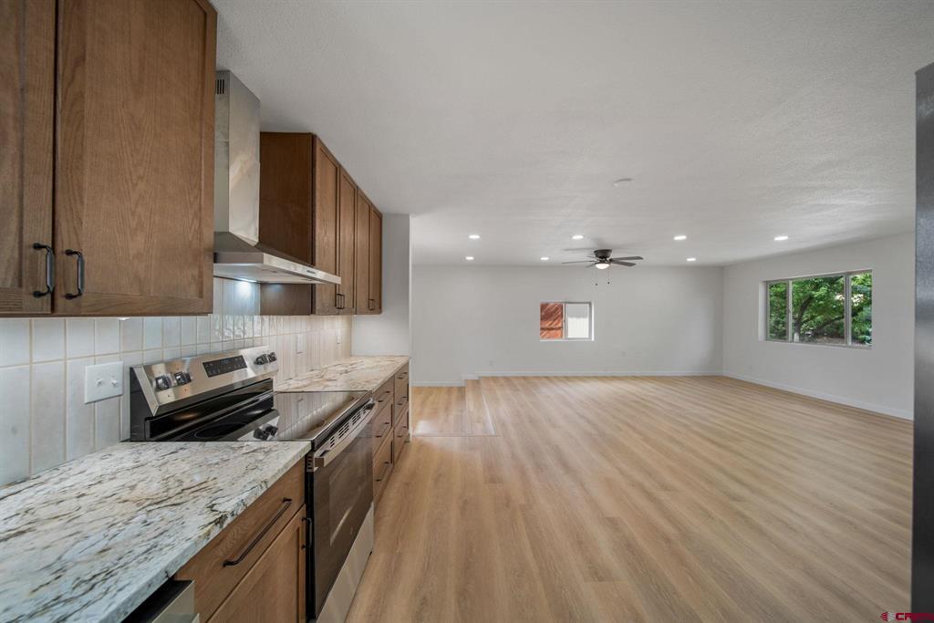 2011 Rolling Road Property Photo 6