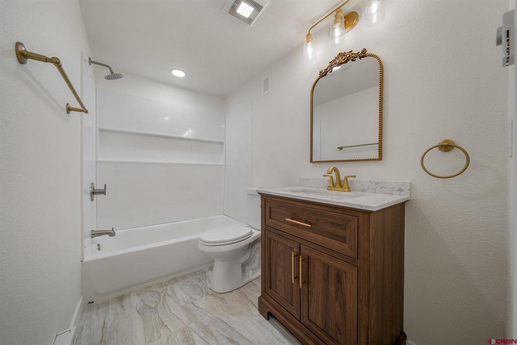 2011 Rolling Road Property Photo 8