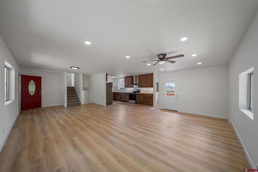 2011 Rolling Road Property Photo 12