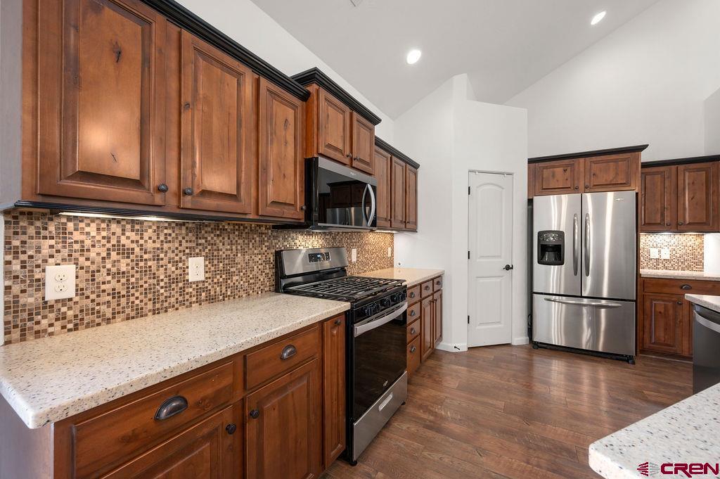 1616 Powis Lane Property Photo 8