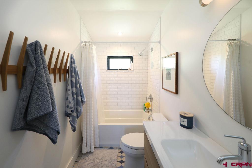 496 Anderson Drive Property Photo 25