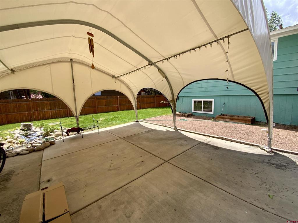 718 N Pine Street Property Photo 5