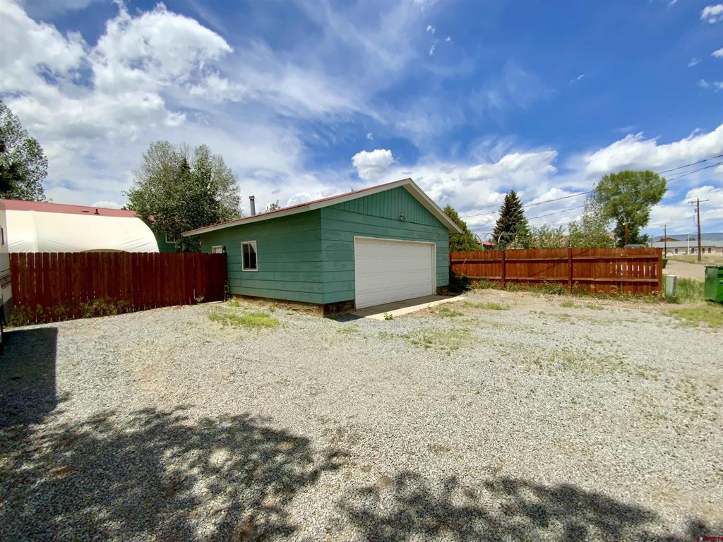 718 N Pine Street Property Photo 7