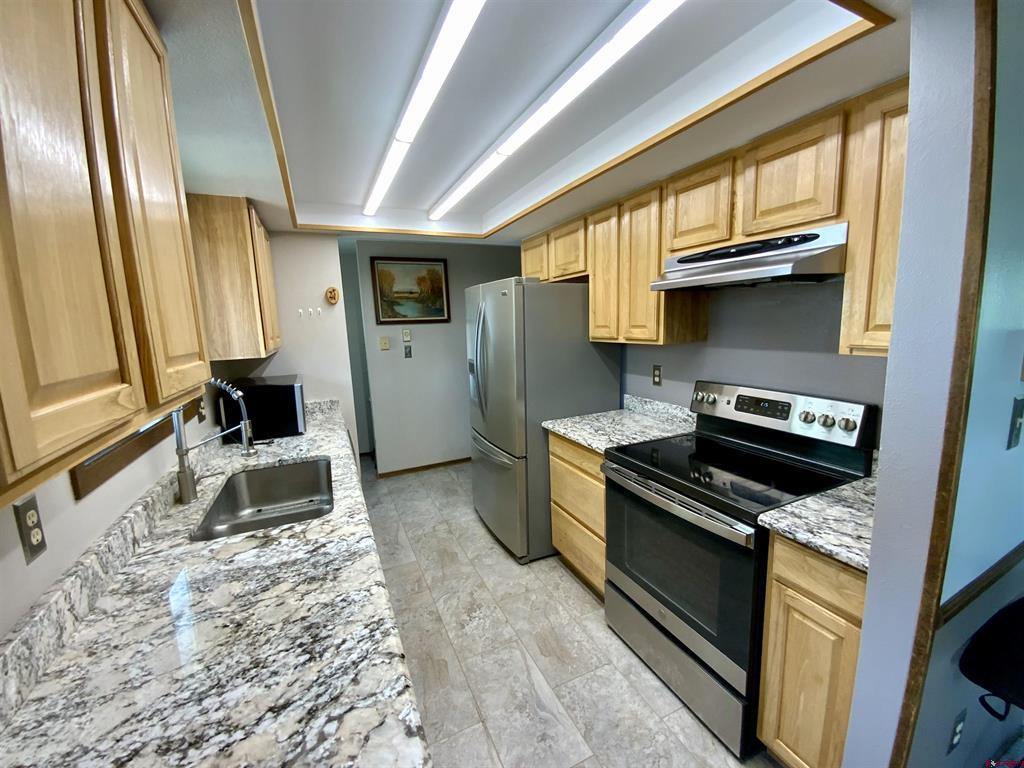 718 N Pine Street Property Photo 9