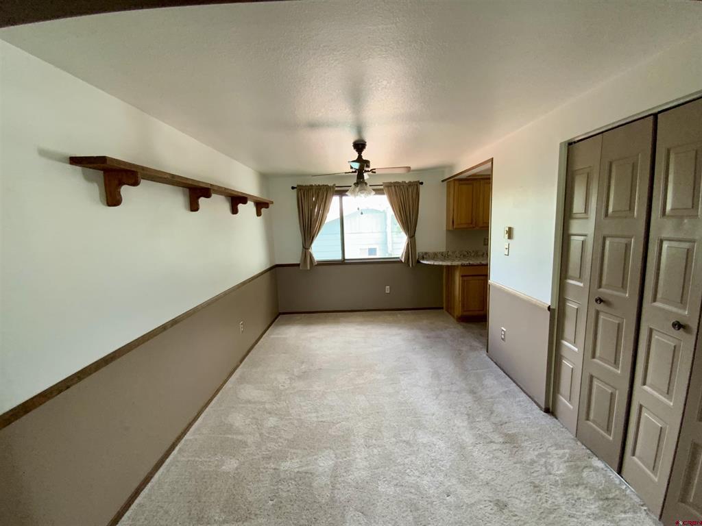 718 N Pine Street Property Photo 13