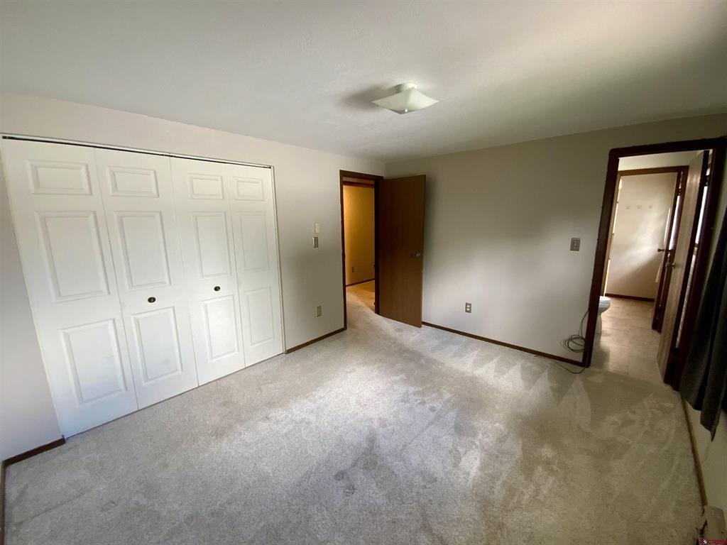 718 N Pine Street Property Photo 15