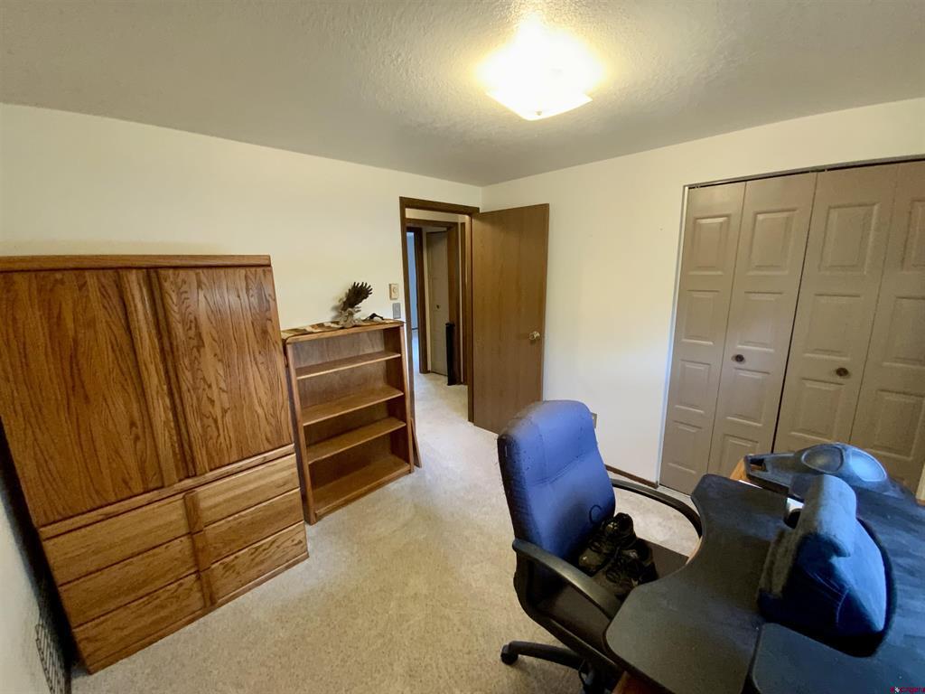 718 N Pine Street Property Photo 18