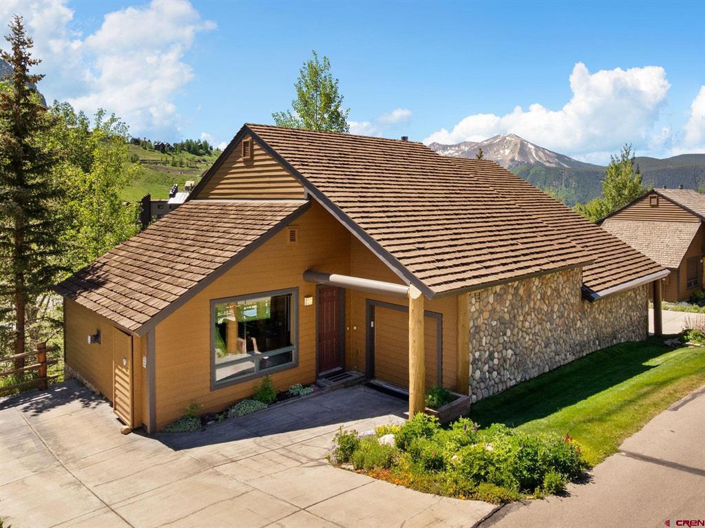 109 Snowmass Road Property Photo 2