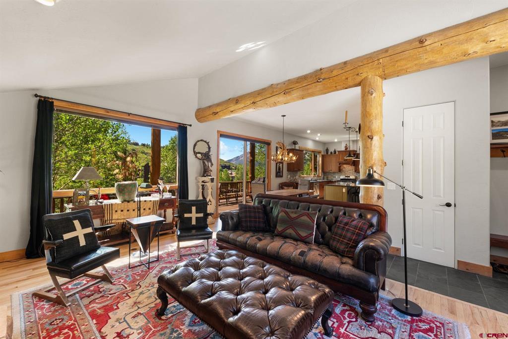 109 Snowmass Road Property Photo 8