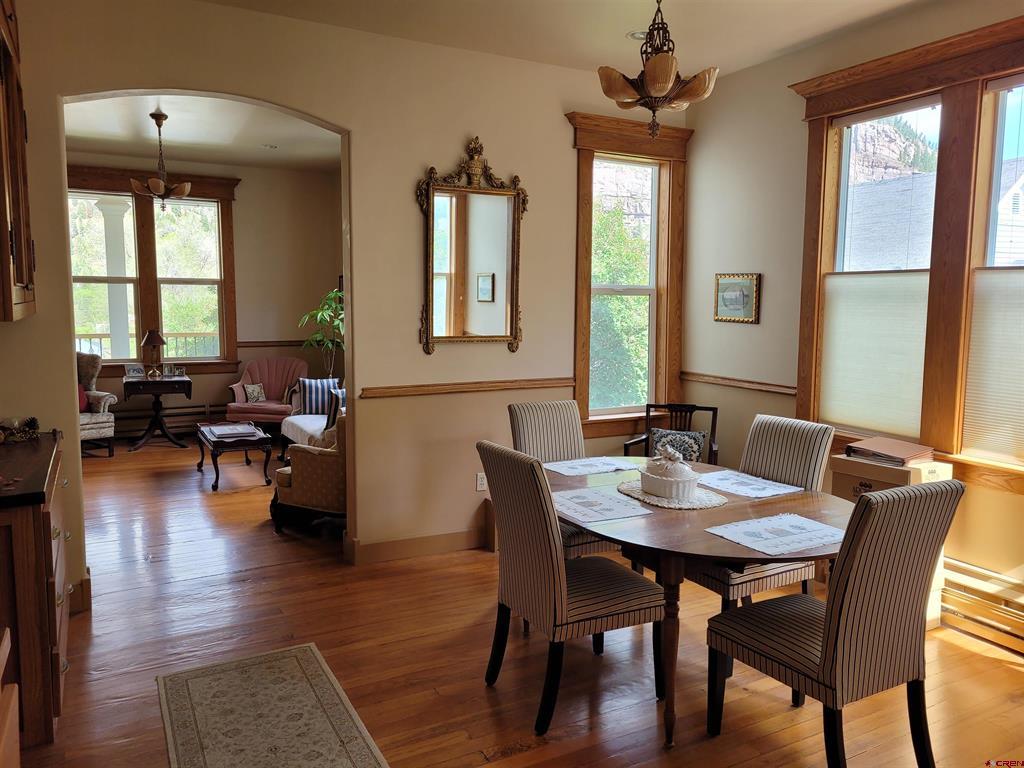 335 4th Street Property Photo 9