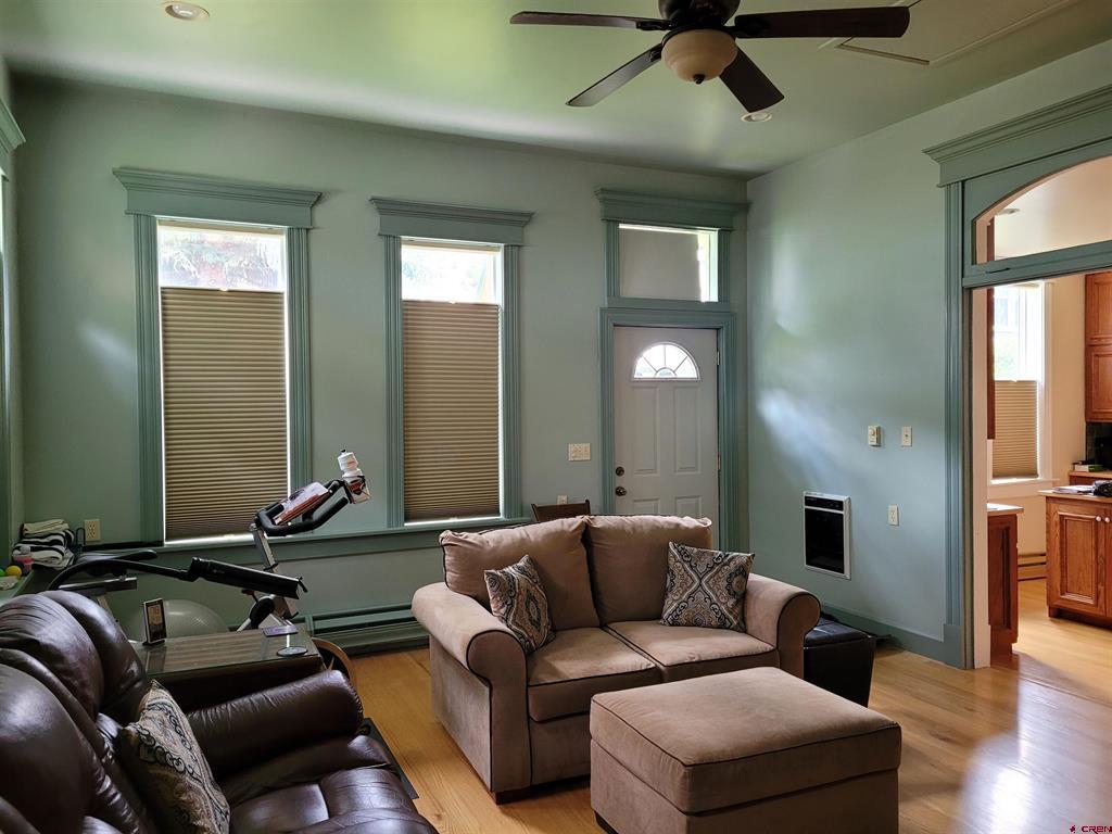 335 4th Street Property Photo 11