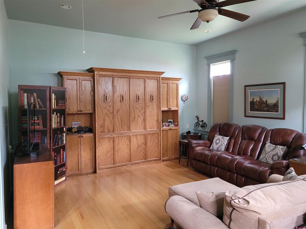 335 4th Street Property Photo 12