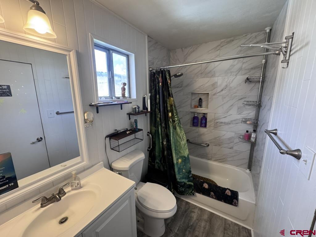 42 Front Street Property Photo 9
