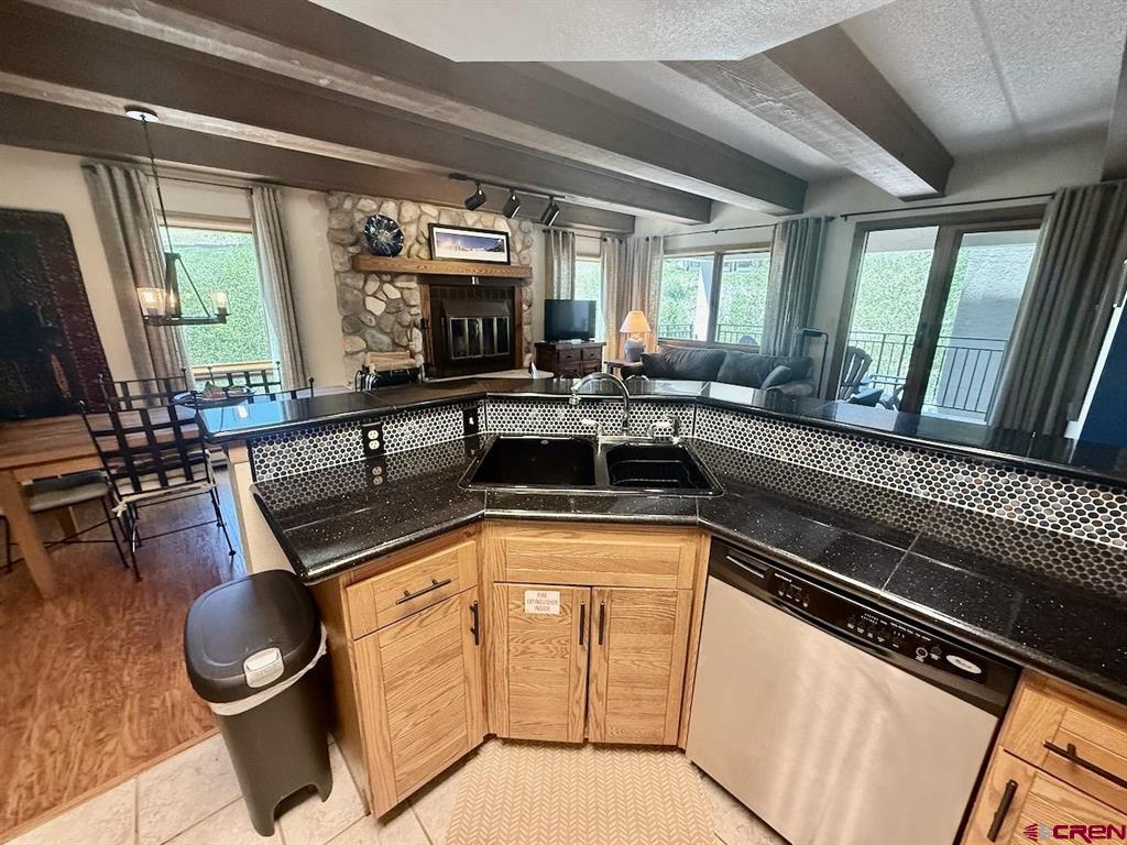 11 Snowmass Road Property Photo 10