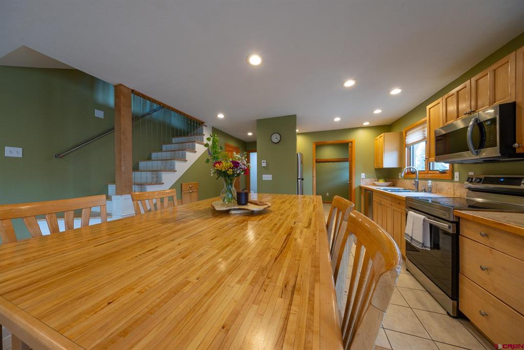 730 Belleview Avenue Property Photo 3