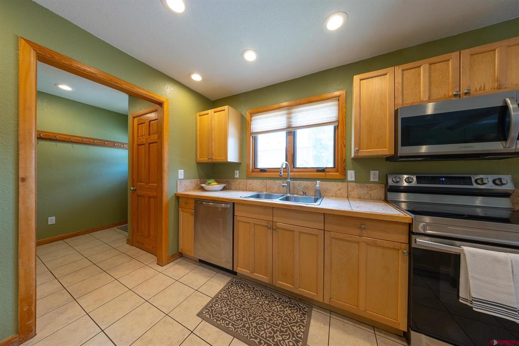 730 Belleview Avenue Property Photo 12