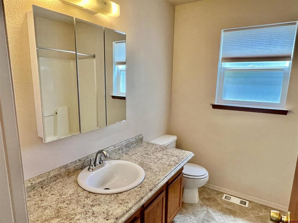 594 W Apple Drive Property Photo 10