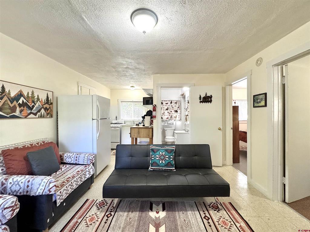 34044 State Highway 17 Property Photo 24