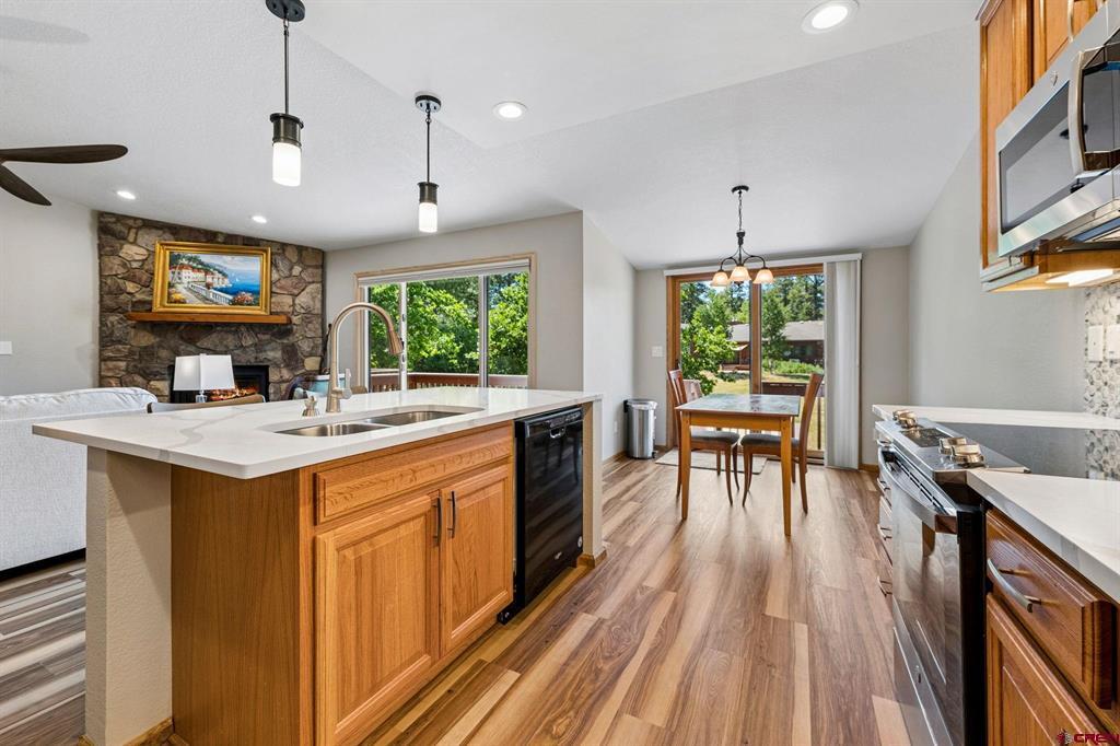 325 Pine Ridge Loop Property Photo 6