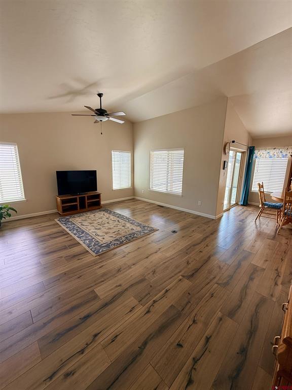 1526 Hickory Drive Property Photo 5