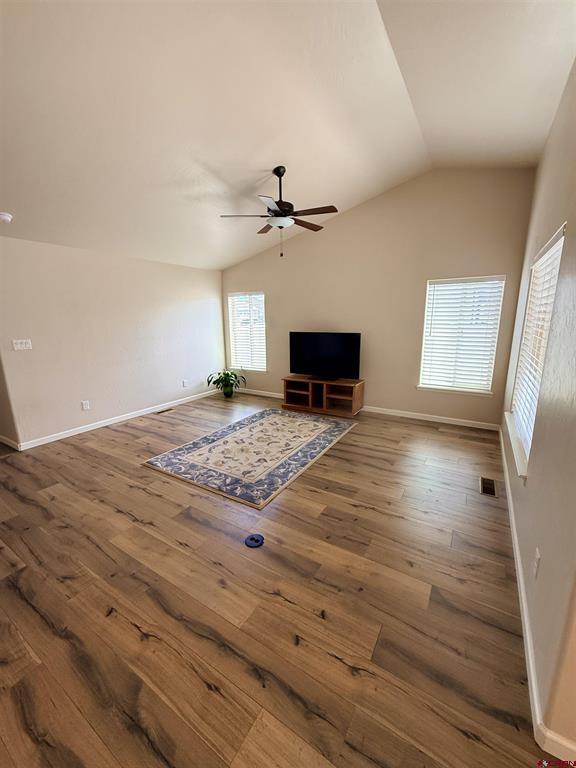 1526 Hickory Drive Property Photo 6