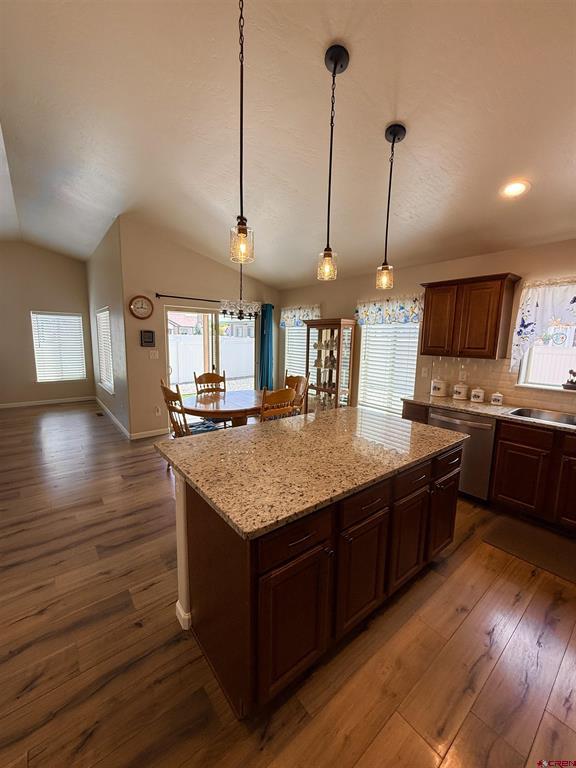 1526 Hickory Drive Property Photo 10