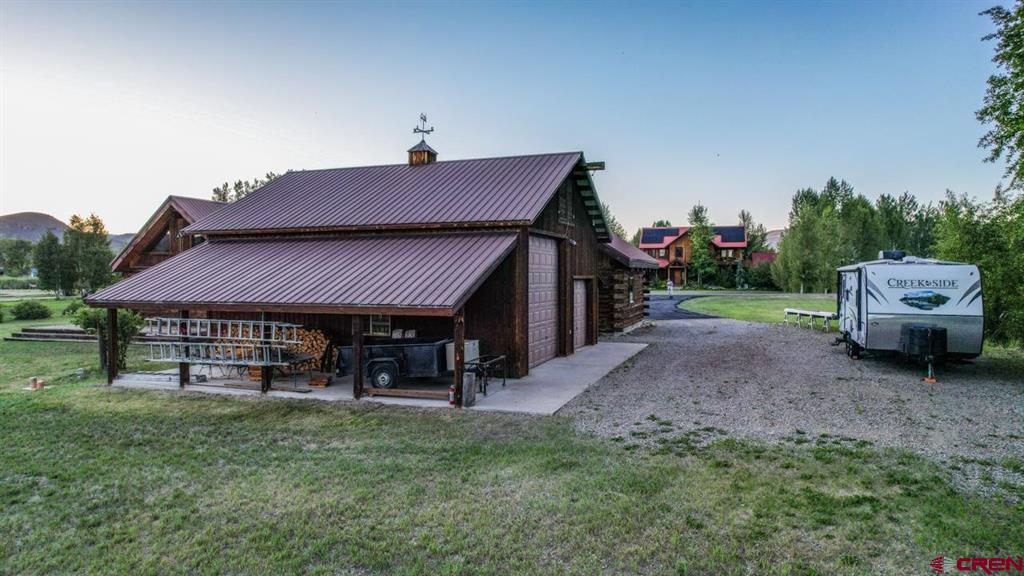 100 Meadow Lark Trail Property Photo 8