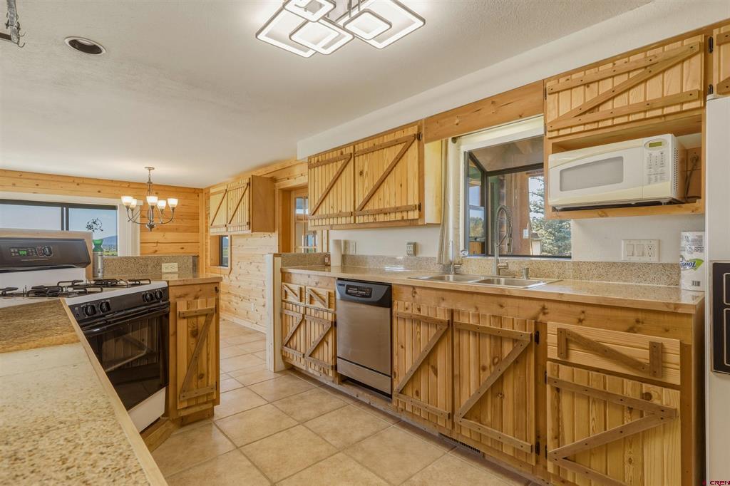 1483 Roush Drive Property Photo 13
