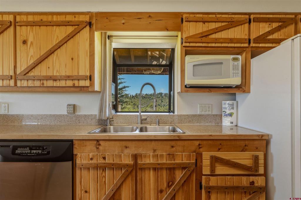 1483 Roush Drive Property Photo 14