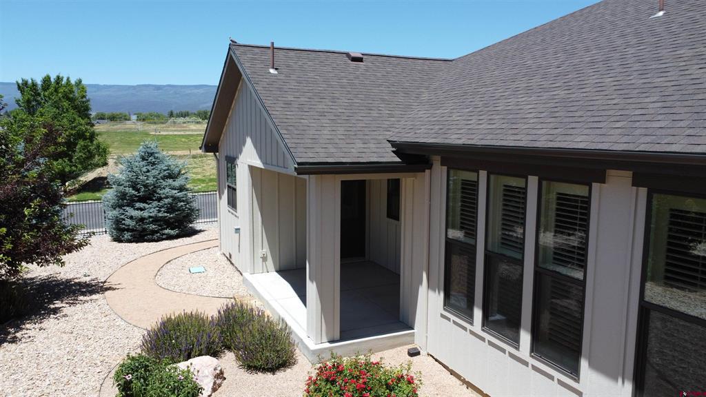 875 Se Pinyon Street Property Photo 11