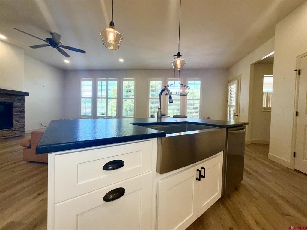 875 Se Pinyon Street Property Photo 23
