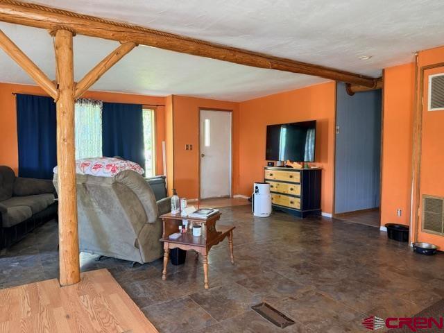 2150 2160 Mesa Drive Property Photo 31