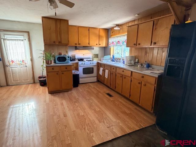 2150 2160 Mesa Drive Property Photo 33