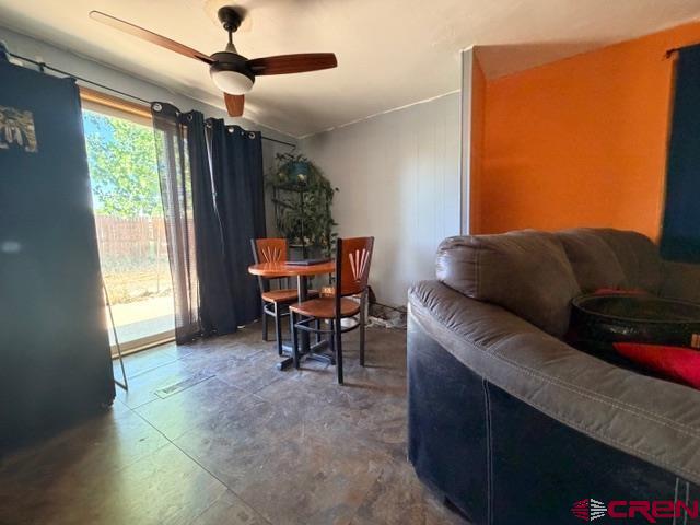 2150 2160 Mesa Drive Property Photo 34